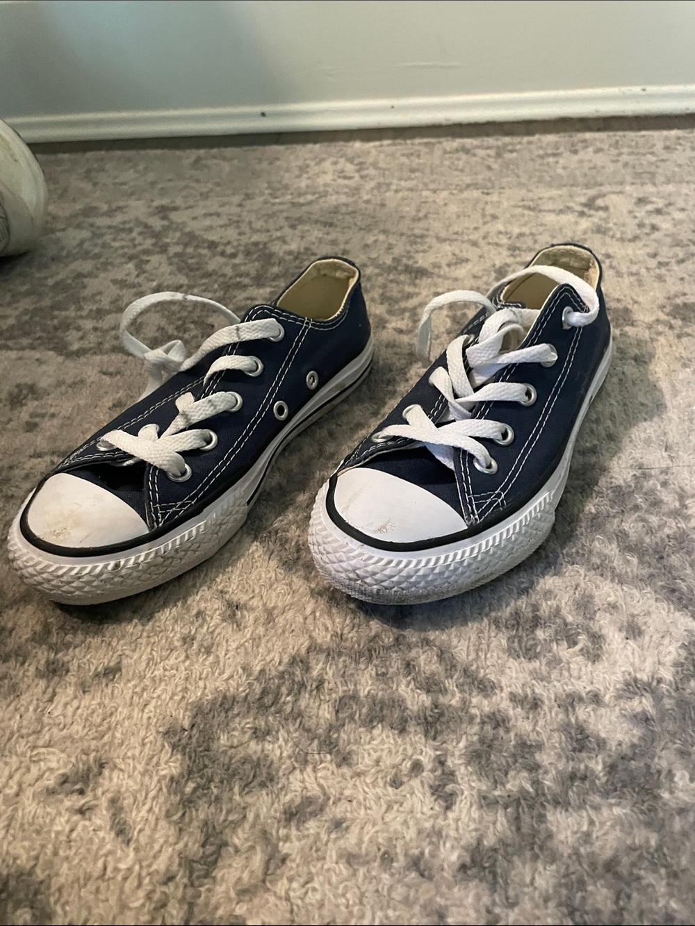 Converse Kids Low Top Sneakers in Navy and White - Picture 6 of 6